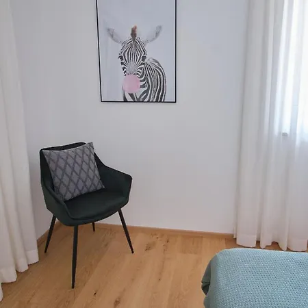 Apartment Nxt Liv I Kliniknah I 120qm Mit Balkon I Nah Zu Seen & Berge *
