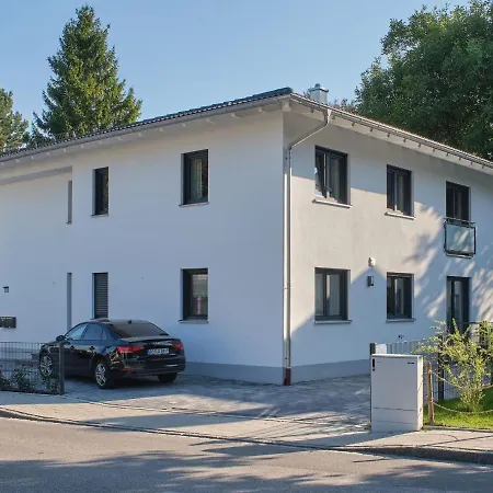 Nxt Liv I Kliniknah I 120qm Mit Balkon I Nah Zu Seen & Berge